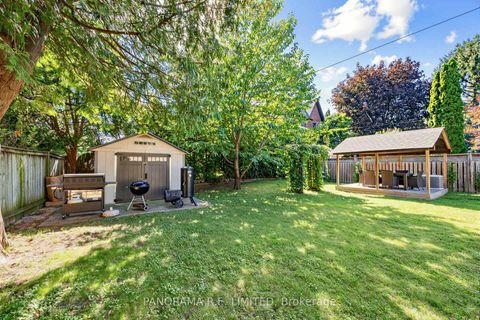 Photo 25 at 14 Agar Crescent, City Centre West, Toronto