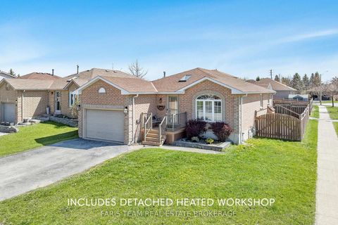 Photo 1 at 57 Wessenger Drive, Holly, Barrie