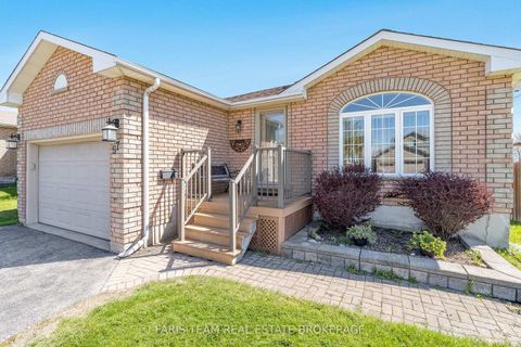 Photo 3 at 57 Wessenger Drive, Holly, Barrie