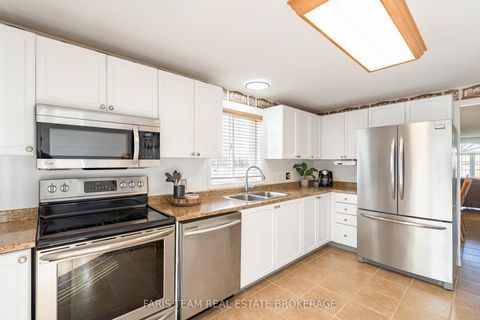 Photo 4 at 57 Wessenger Drive, Holly, Barrie