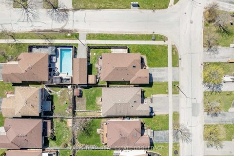Photo 42 at 57 Wessenger Drive, Holly, Barrie