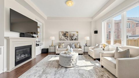 Photo 7 at 284 East's Corners Boulevard, Kleinburg, Vaughan
