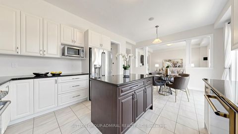 Photo 14 at 284 East's Corners Boulevard, Kleinburg, Vaughan