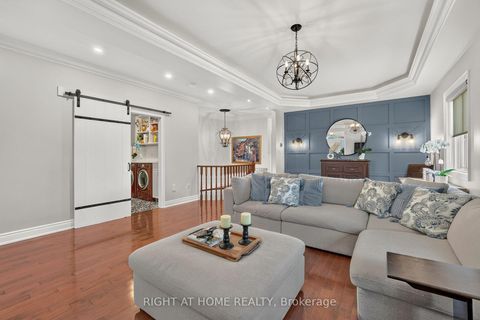 Photo 5 at 66 Sanremo Court, West Woodbridge, Vaughan