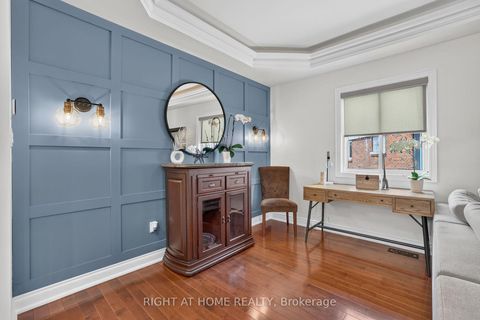 Photo 6 at 66 Sanremo Court, West Woodbridge, Vaughan