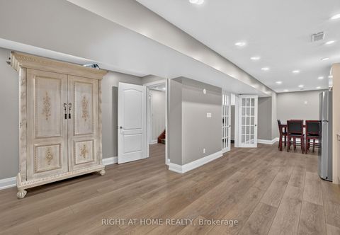 Photo 22 at 66 Sanremo Court, West Woodbridge, Vaughan