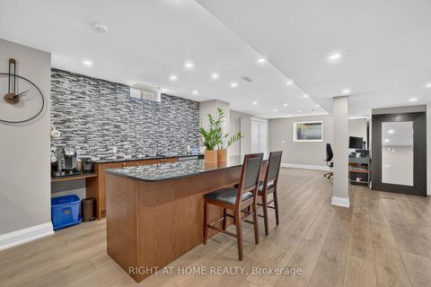Photo 26 at 66 Sanremo Court, West Woodbridge, Vaughan