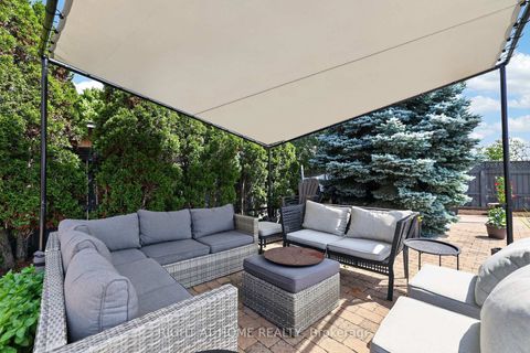 Photo 38 at 66 Sanremo Court, West Woodbridge, Vaughan