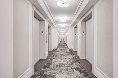 Photo 4 at 707 - 15 Greenview Avenue, Newtonbrook West, Toronto