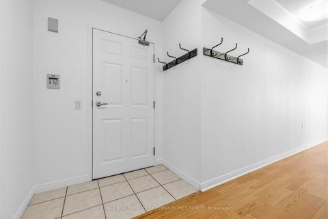 Photo 4 at 807 - 2800 Warden Avenue, L'Amoreaux, Toronto