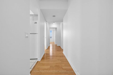 Photo 5 at 807 - 2800 Warden Avenue, L'Amoreaux, Toronto
