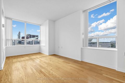 Photo 11 at 807 - 2800 Warden Avenue, L'Amoreaux, Toronto