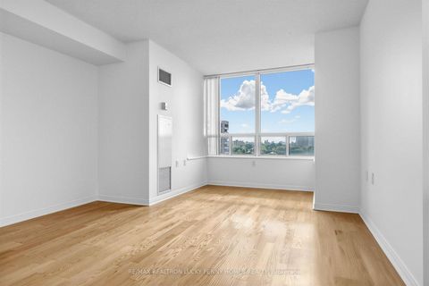 Photo 13 at 807 - 2800 Warden Avenue, L'Amoreaux, Toronto