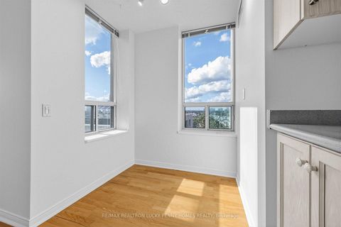 Photo 20 at 807 - 2800 Warden Avenue, L'Amoreaux, Toronto