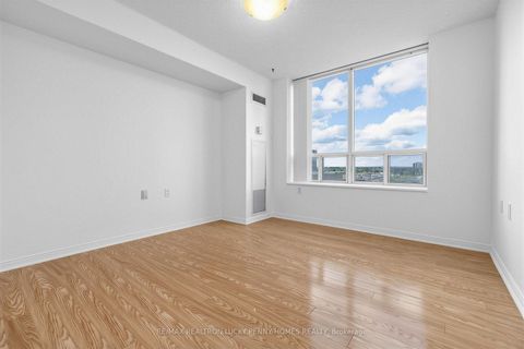 Photo 31 at 807 - 2800 Warden Avenue, L'Amoreaux, Toronto