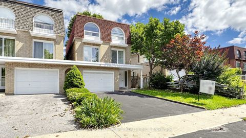 Photo 1 at 17 Chipwood Crescent, Pleasant View, Toronto