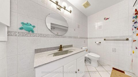 Photo 38 at 17 Chipwood Crescent, Pleasant View, Toronto
