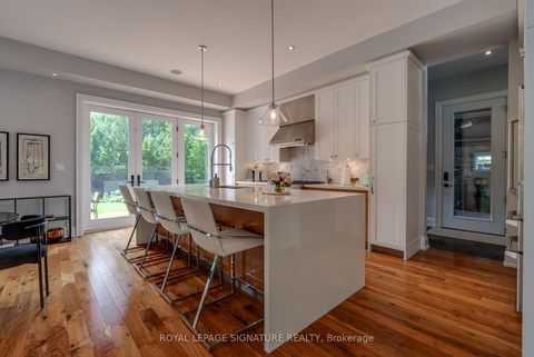 Photo 3 at 12 Cudia Crescent, Cliffcrest, Toronto