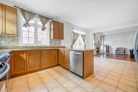 Photo 15 at 180 Coltrane Drive, Patterson, Vaughan