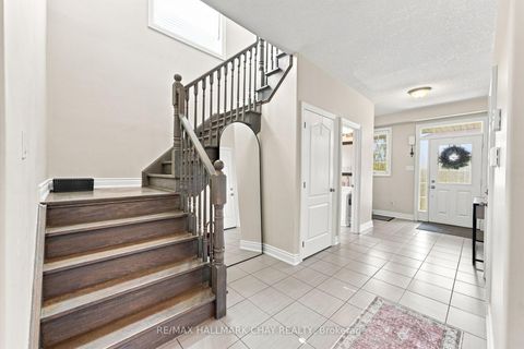 Photo 8 at 23 Nathan Crescent, Painswick South, Barrie