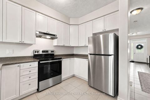 Photo 9 at 23 Nathan Crescent, Painswick South, Barrie