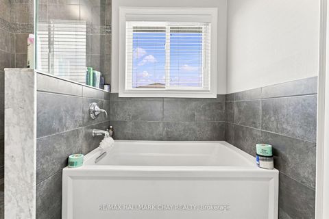 Photo 20 at 23 Nathan Crescent, Painswick South, Barrie