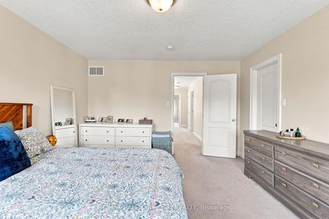 Photo 22 at 23 Nathan Crescent, Painswick South, Barrie
