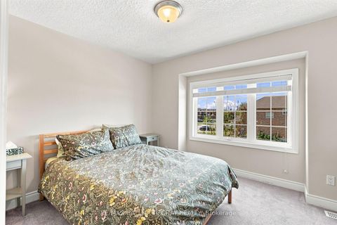 Photo 23 at 23 Nathan Crescent, Painswick South, Barrie