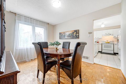 Photo 13 at 90 Pentland Crescent, Maple, Vaughan