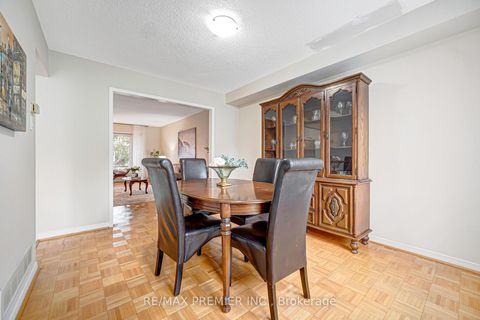 Photo 14 at 90 Pentland Crescent, Maple, Vaughan
