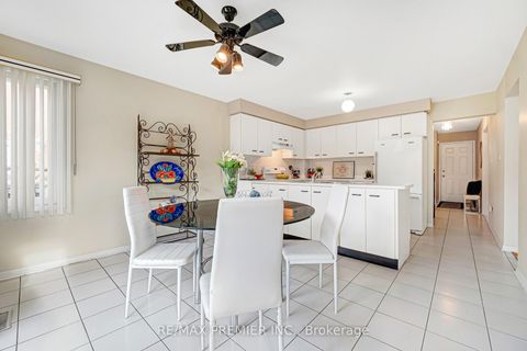 Photo 21 at 90 Pentland Crescent, Maple, Vaughan