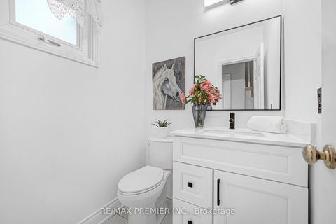 Photo 22 at 90 Pentland Crescent, Maple, Vaughan