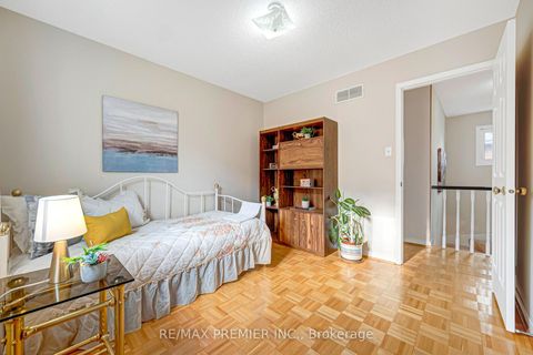 Photo 30 at 90 Pentland Crescent, Maple, Vaughan