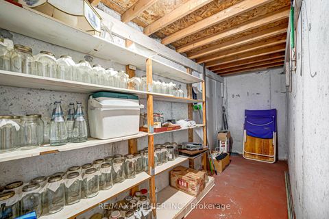 Photo 41 at 90 Pentland Crescent, Maple, Vaughan