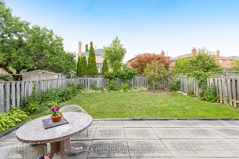 Photo 47 at 90 Pentland Crescent, Maple, Vaughan