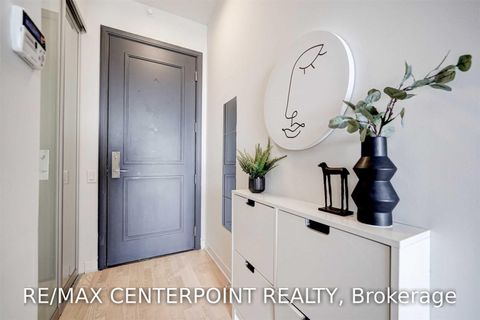 Photo 2 at 801 - 88 Park Lawn Road, Mimico, Toronto