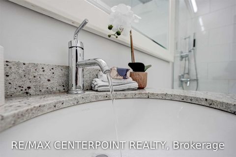 Photo 4 at 801 - 88 Park Lawn Road, Mimico, Toronto