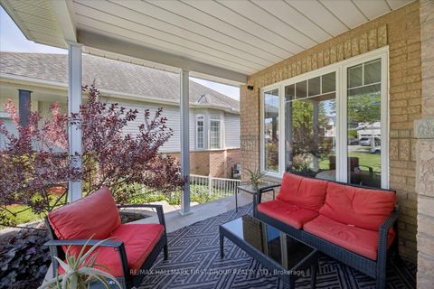 Photo 2 at 1028 Highbrooke Court, Pinecrest, Oshawa