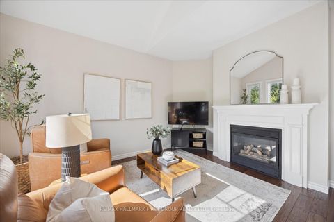 Photo 13 at 1028 Highbrooke Court, Pinecrest, Oshawa