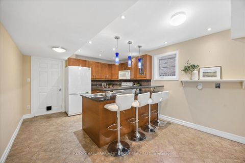 Photo 21 at 1028 Highbrooke Court, Pinecrest, Oshawa
