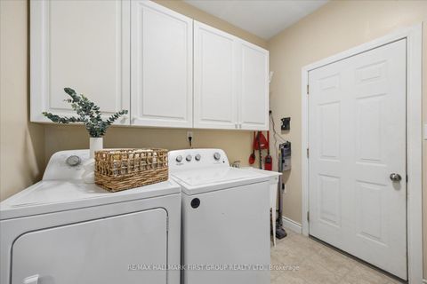 Photo 22 at 1028 Highbrooke Court, Pinecrest, Oshawa