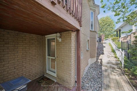 Photo 23 at 1028 Highbrooke Court, Pinecrest, Oshawa
