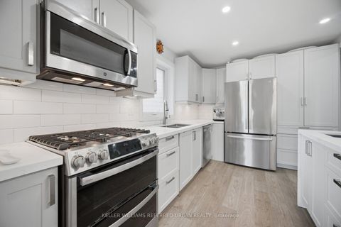 Photo 10 at 4 Cameo Crescent, Smythe, Toronto