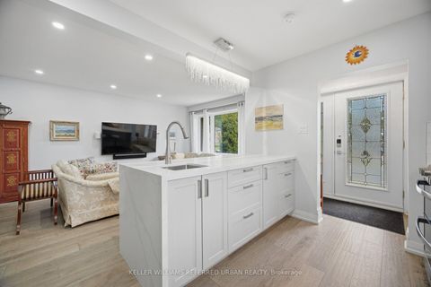 Photo 12 at 4 Cameo Crescent, Smythe, Toronto