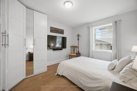 Photo 14 at 4 Cameo Crescent, Smythe, Toronto