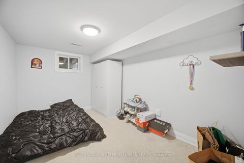 Photo 33 at 4 Cameo Crescent, Smythe, Toronto