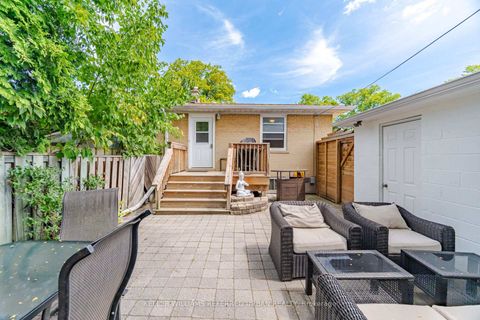 Photo 47 at 4 Cameo Crescent, Smythe, Toronto