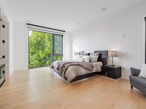 Photo 24 at 16 Sanderson Crescent, North Richvale, Richmond Hill