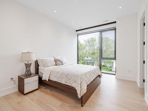 Photo 30 at 16 Sanderson Crescent, North Richvale, Richmond Hill