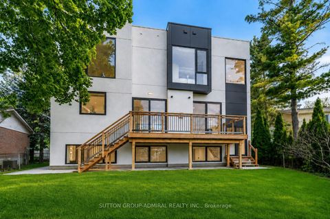 Photo 38 at 16 Sanderson Crescent, North Richvale, Richmond Hill